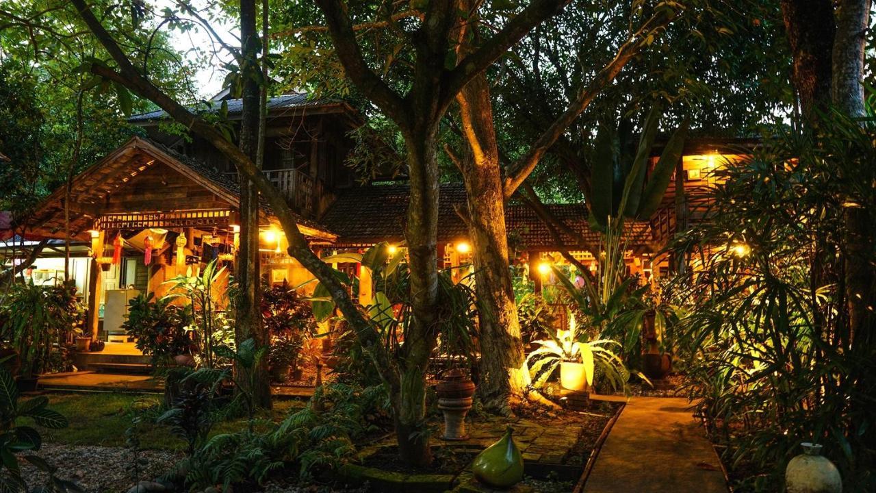 Tongluang Inthanon Homestay โต้งหลวงอินทนนท์โฮมสเตย์ Chom Thong Buitenkant foto
